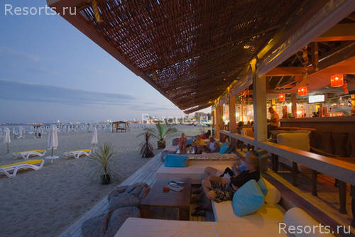 Majestic Hotel & Residence 49